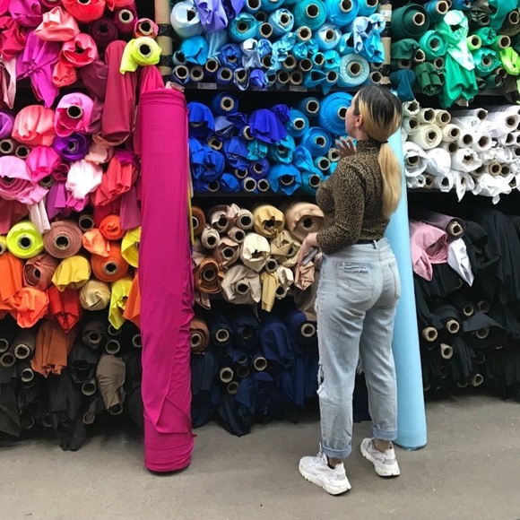 Hi, I’m Jenesis ✂️ - Picture 2 of 6